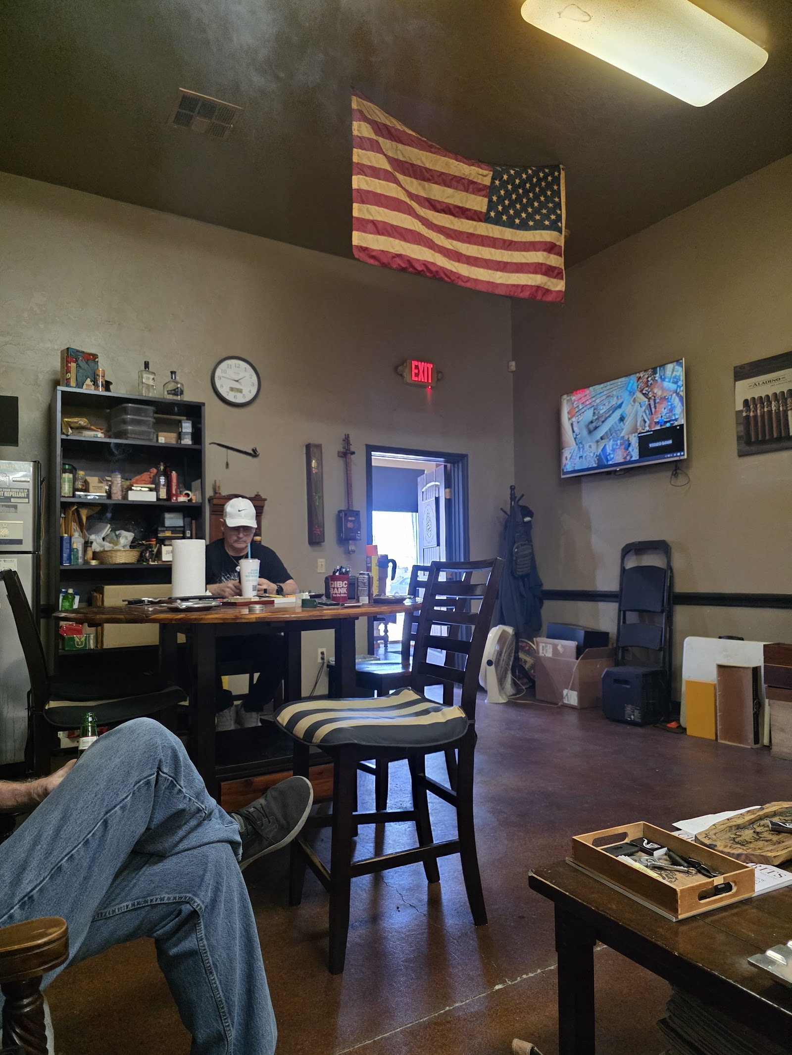 Tobacco Exchange - Moore, OK photo 10