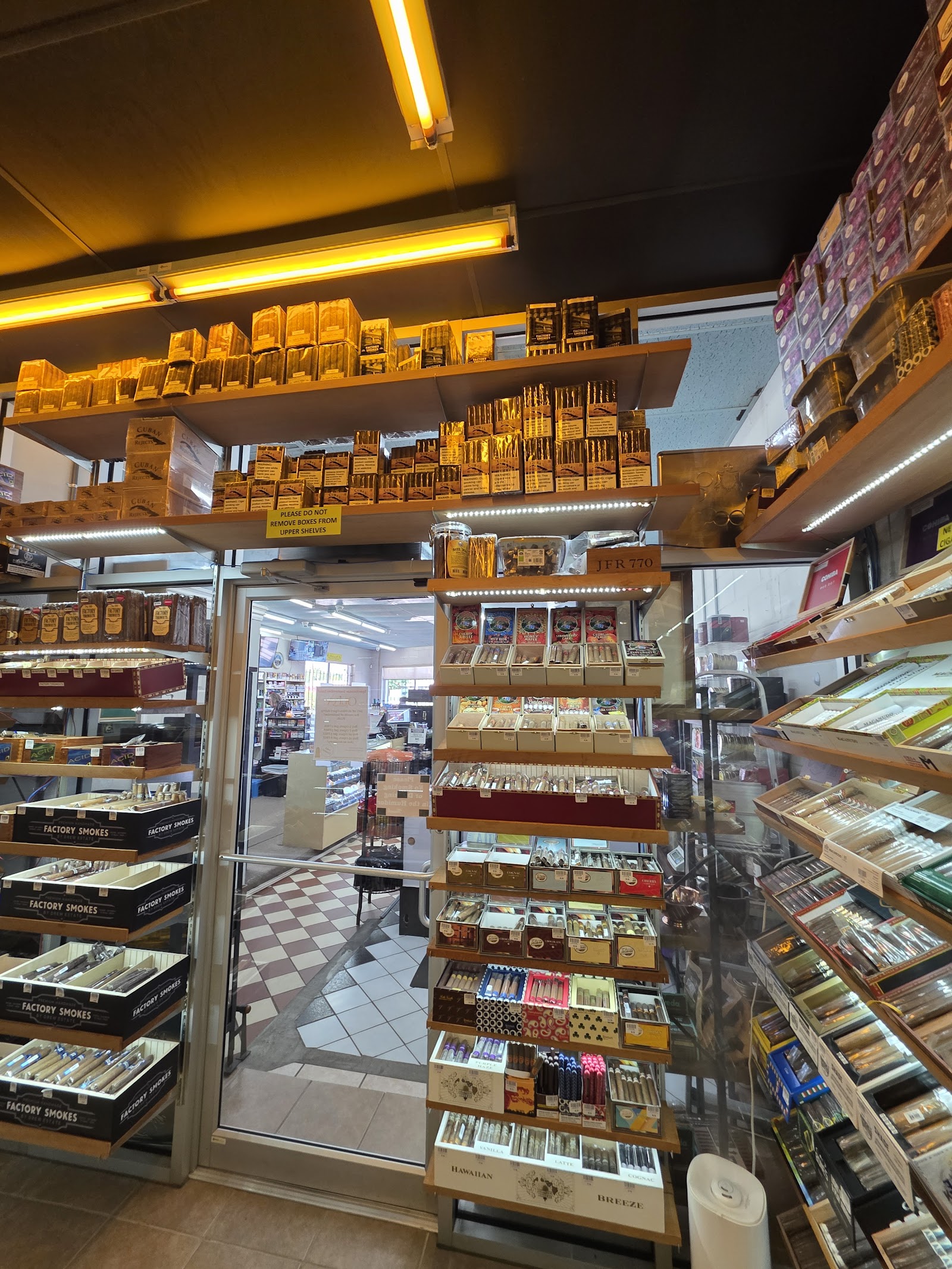 Tobacco House #3 and Cigar Lounge photo 8