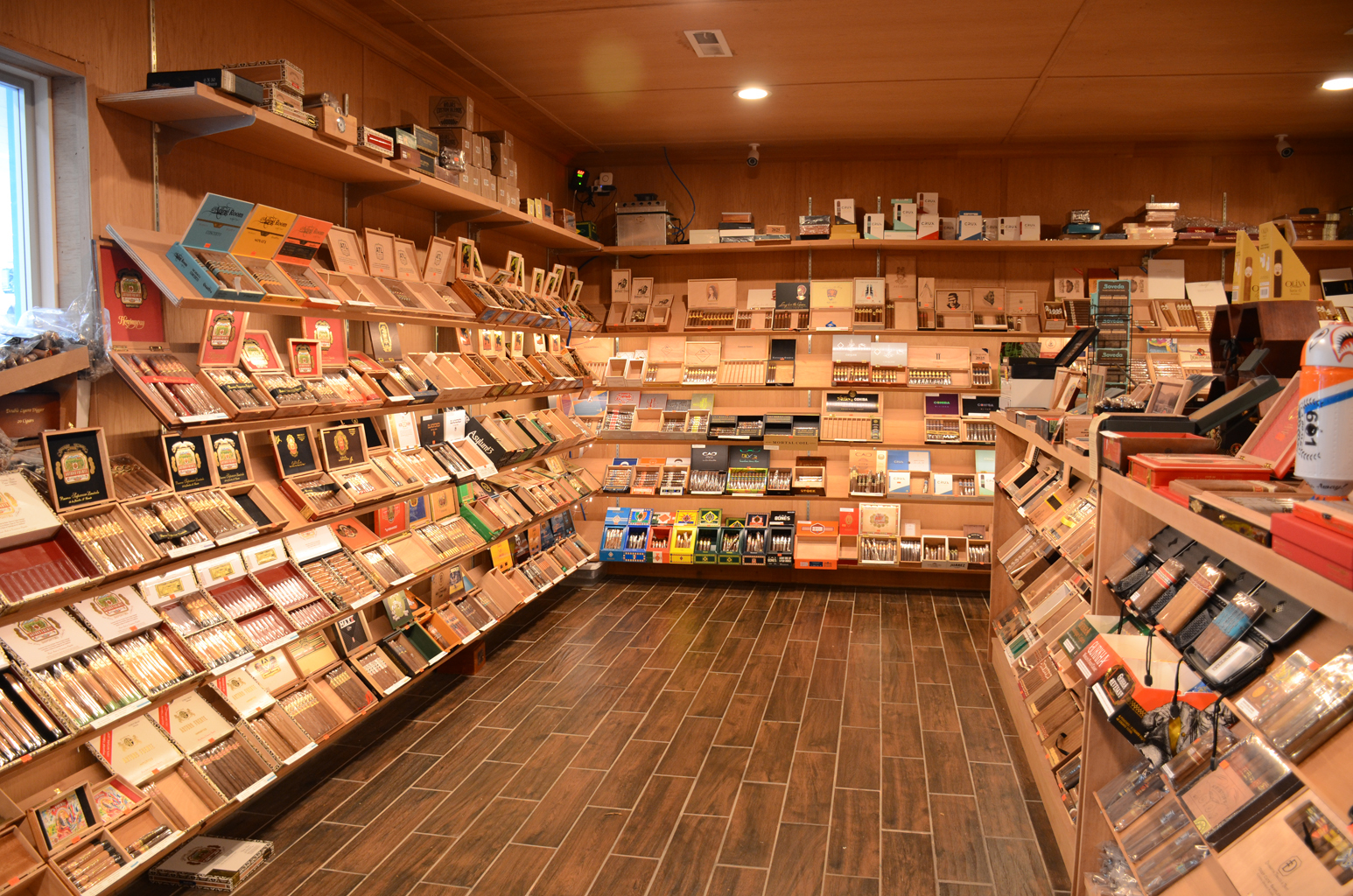 Tobacco Hub photo 3