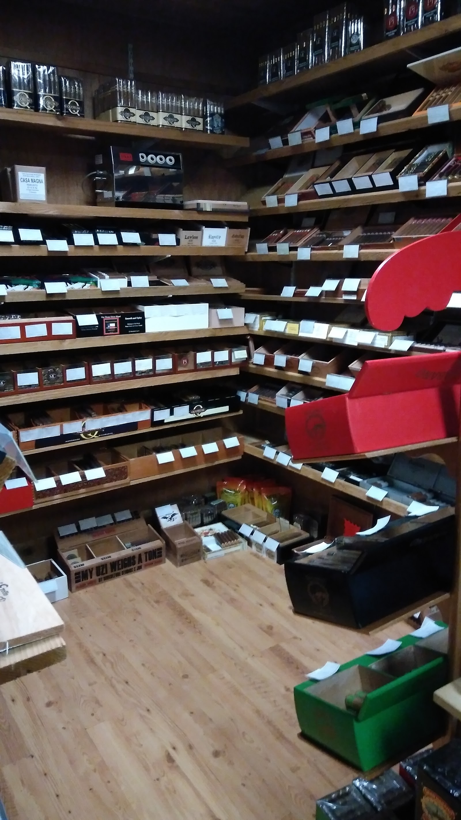 Tobacco Junction photo 2