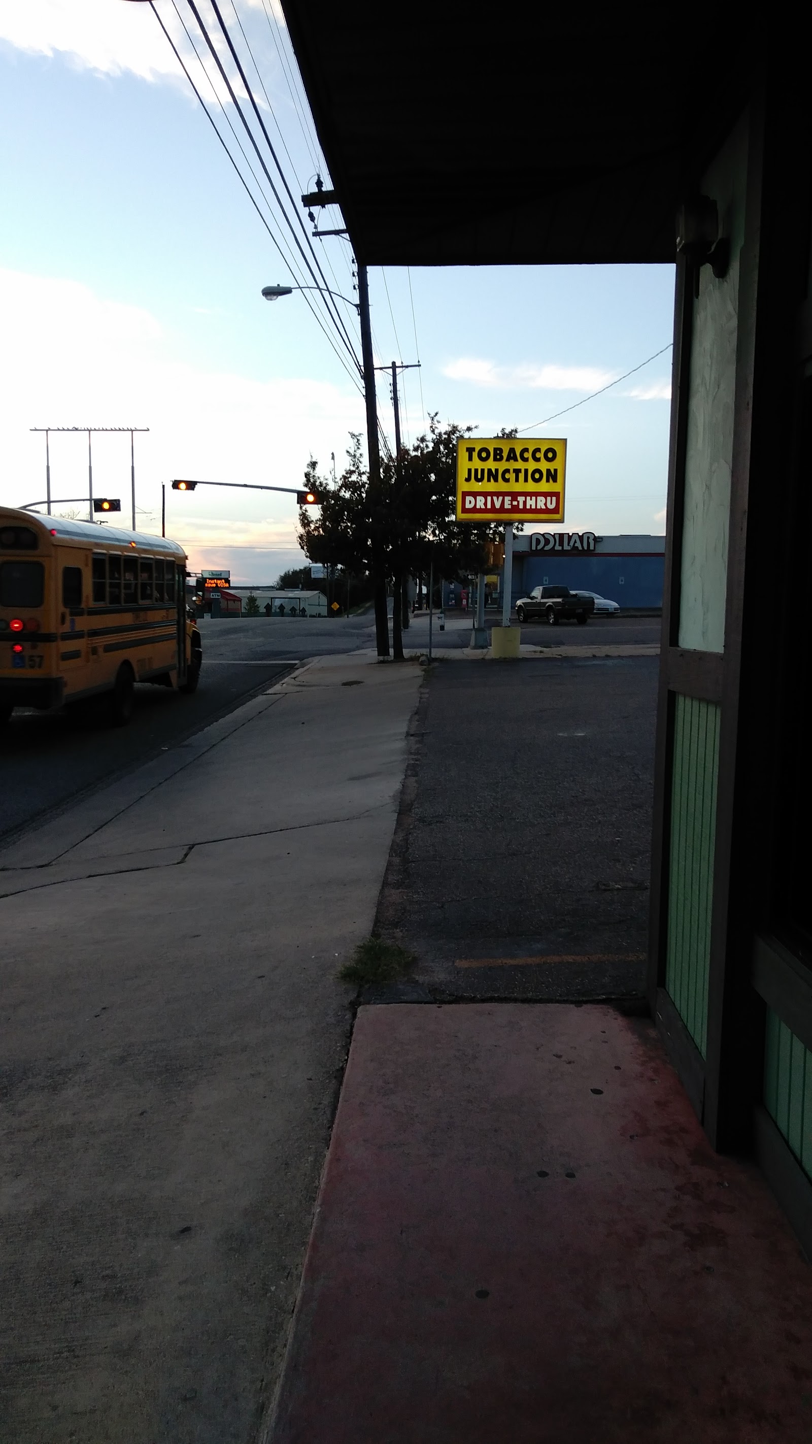 Tobacco Junction photo 10