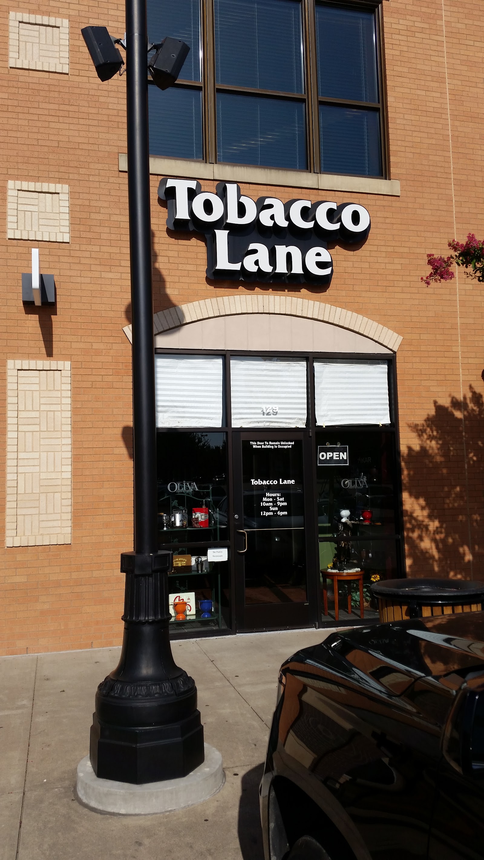 Tobacco Lane - Arlington, TX photo 7