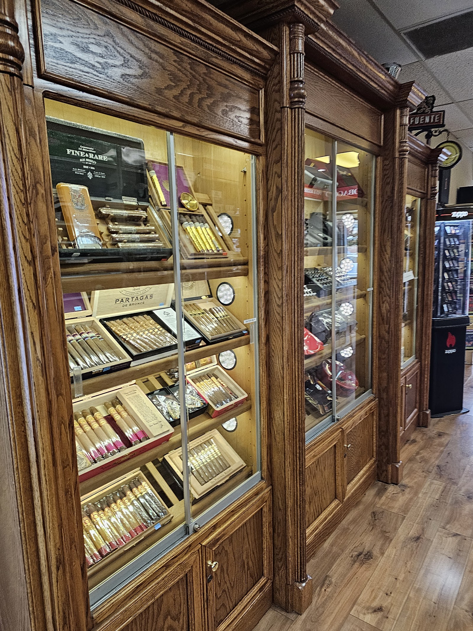 Tobacco 'N Brew photo 8
