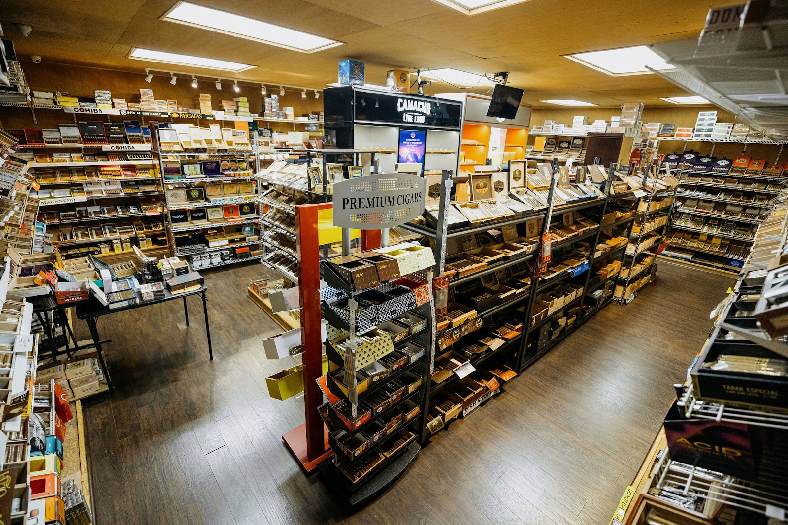 Tobacco Plus photo 2