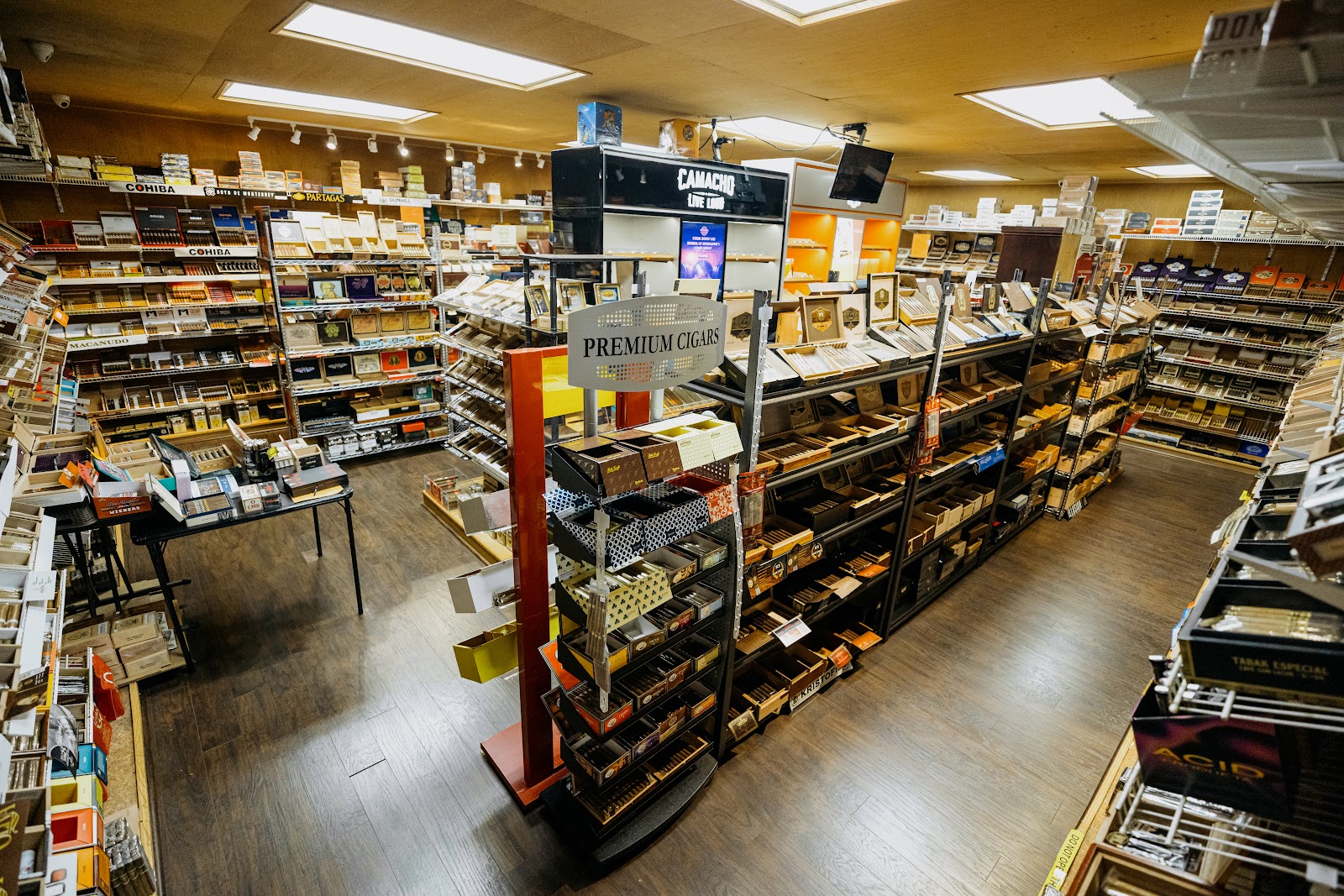 Tobacco Plus photo 3