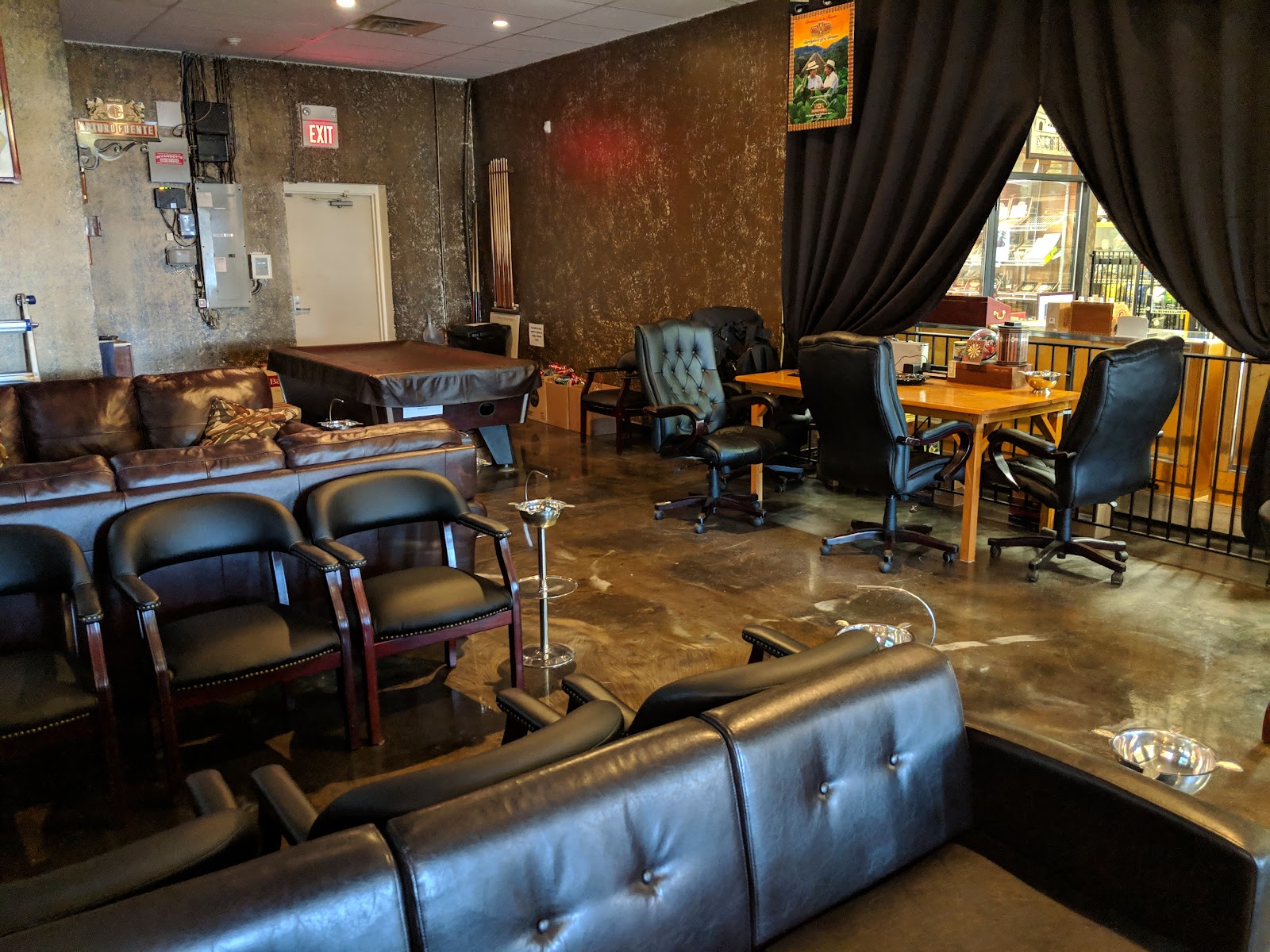 Tobacco Town Cigar Lounge photo 10