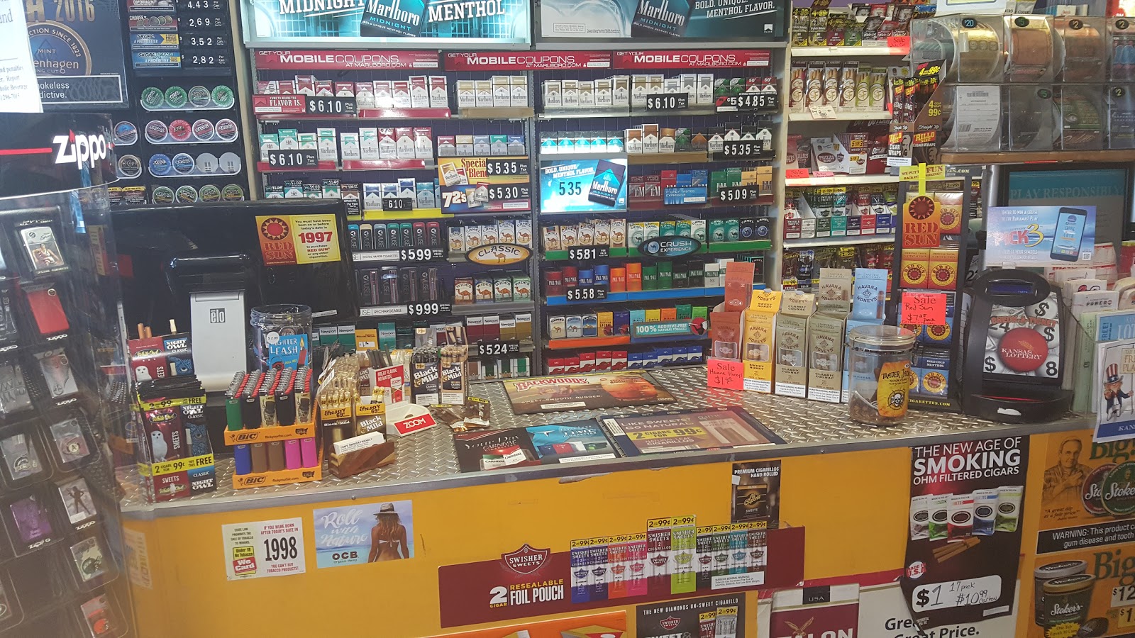 Tom's Super Shop #1/Smoker Friendly - Wichita, KS photo 3