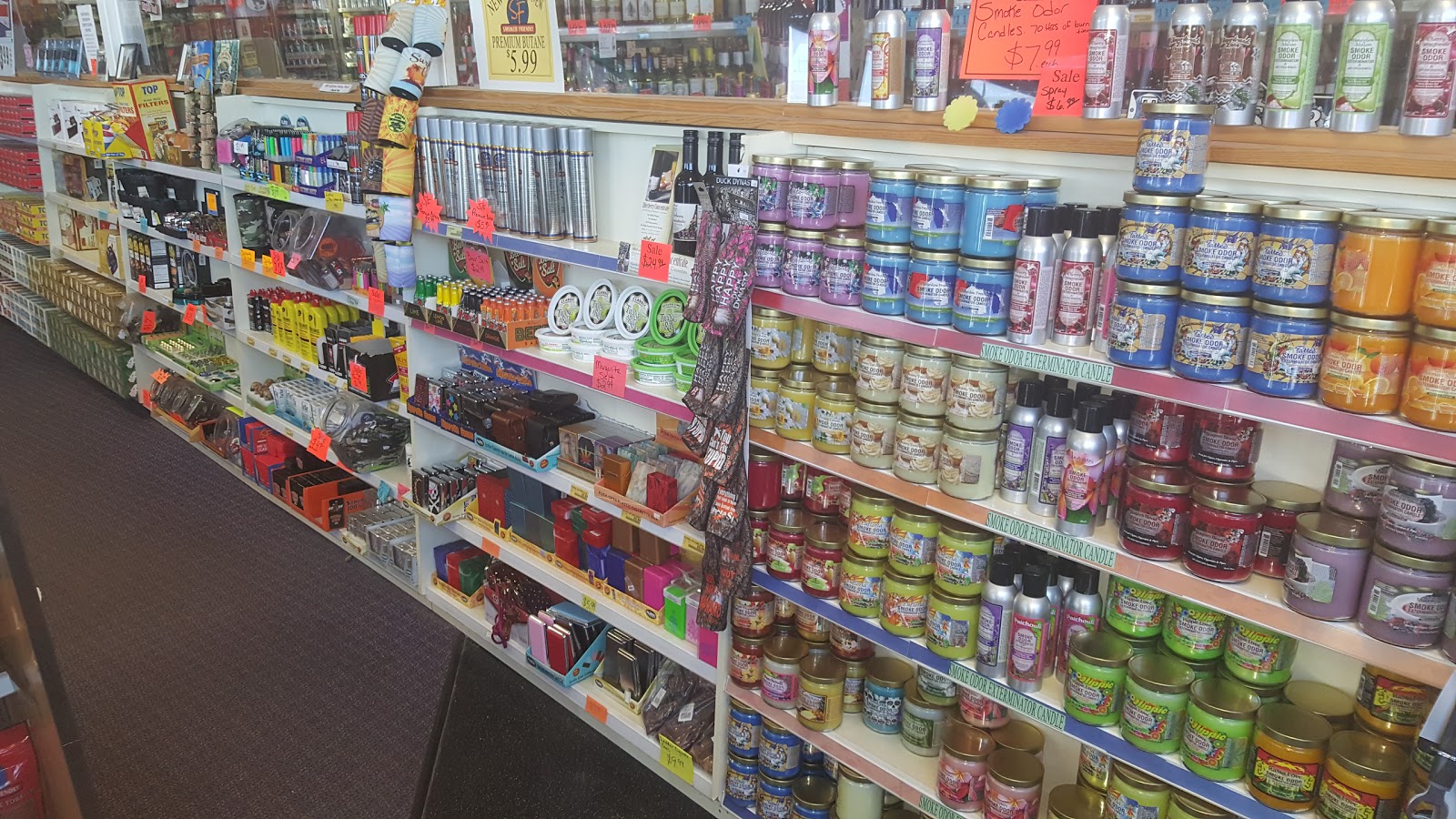 Tom's Super Shop #1/Smoker Friendly - Wichita, KS photo 7