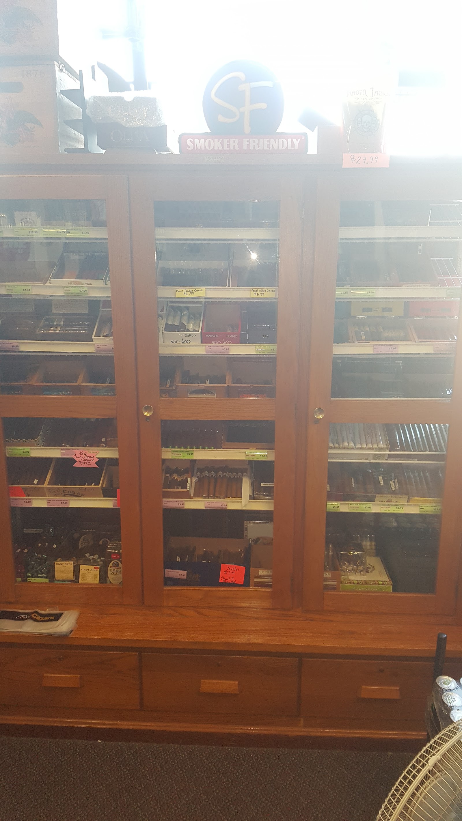 Tom's Super Shop #1/Smoker Friendly - Wichita, KS photo 10