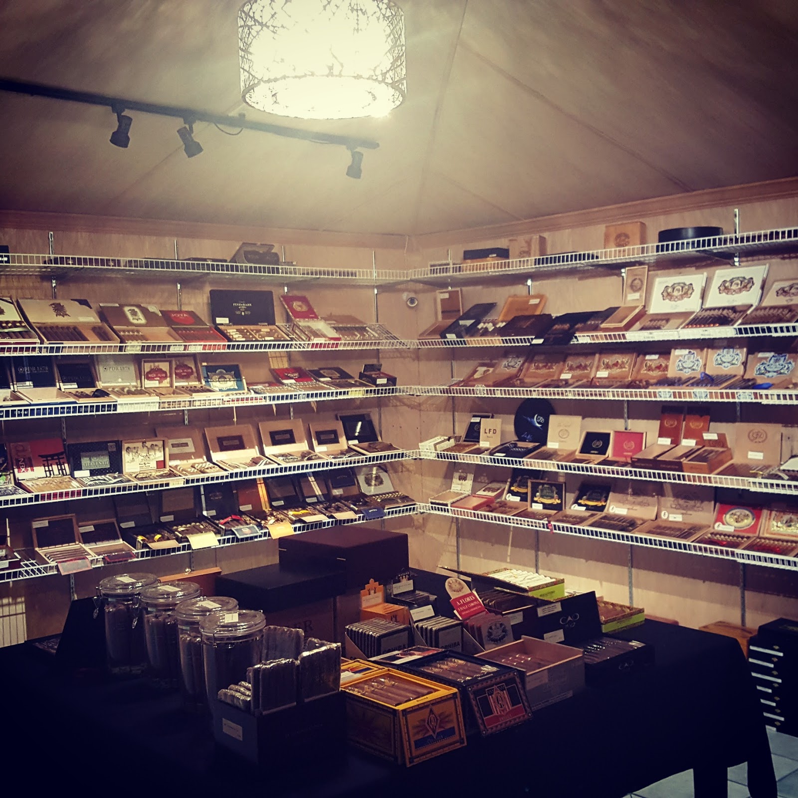 Top 10 Cigars (Store #2) photo 9