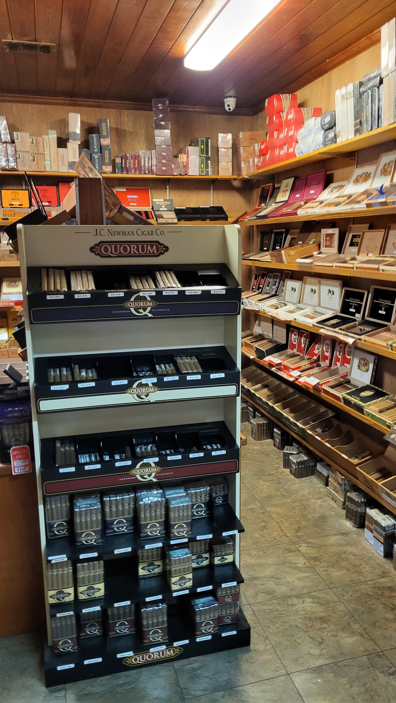 Top Shelf Cigar & Tobacco Shoppe photo 6
