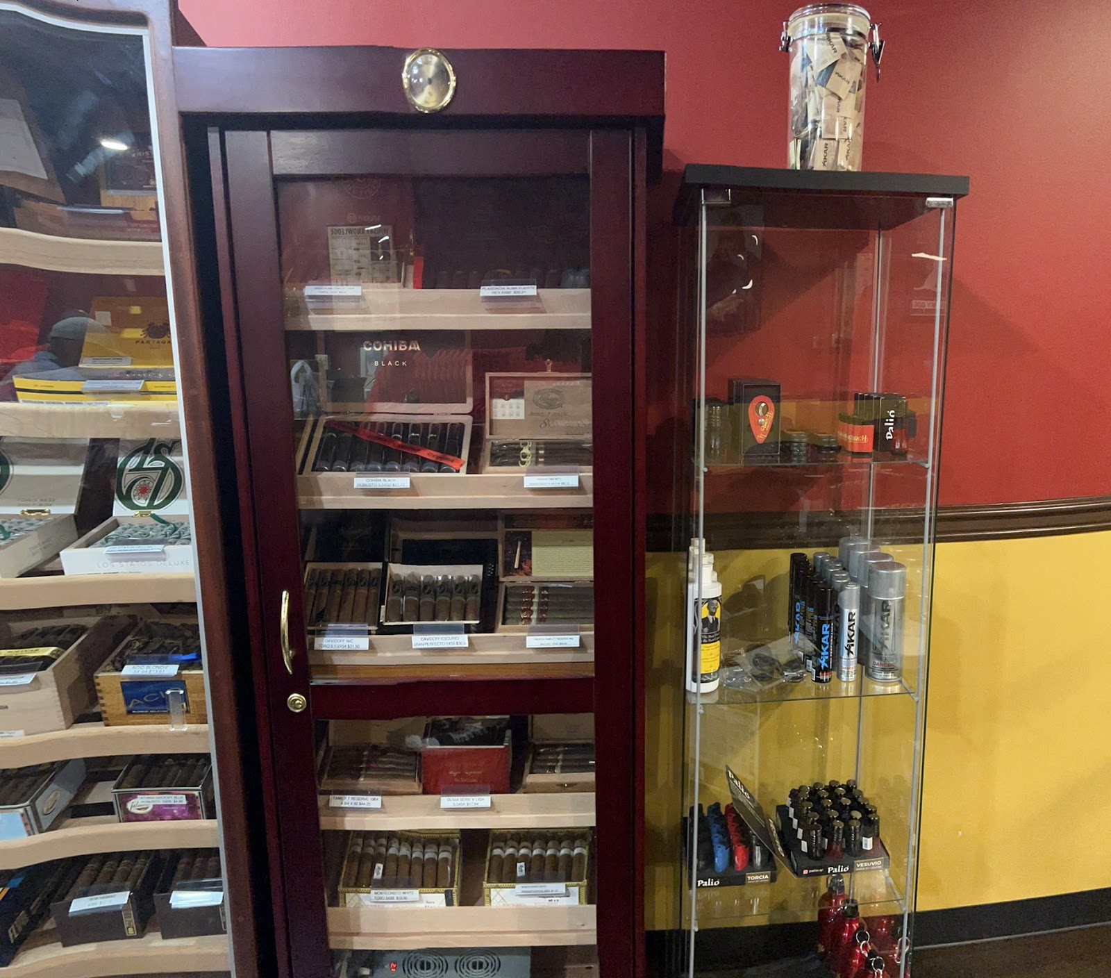 Torch Cigar Lounge photo 9