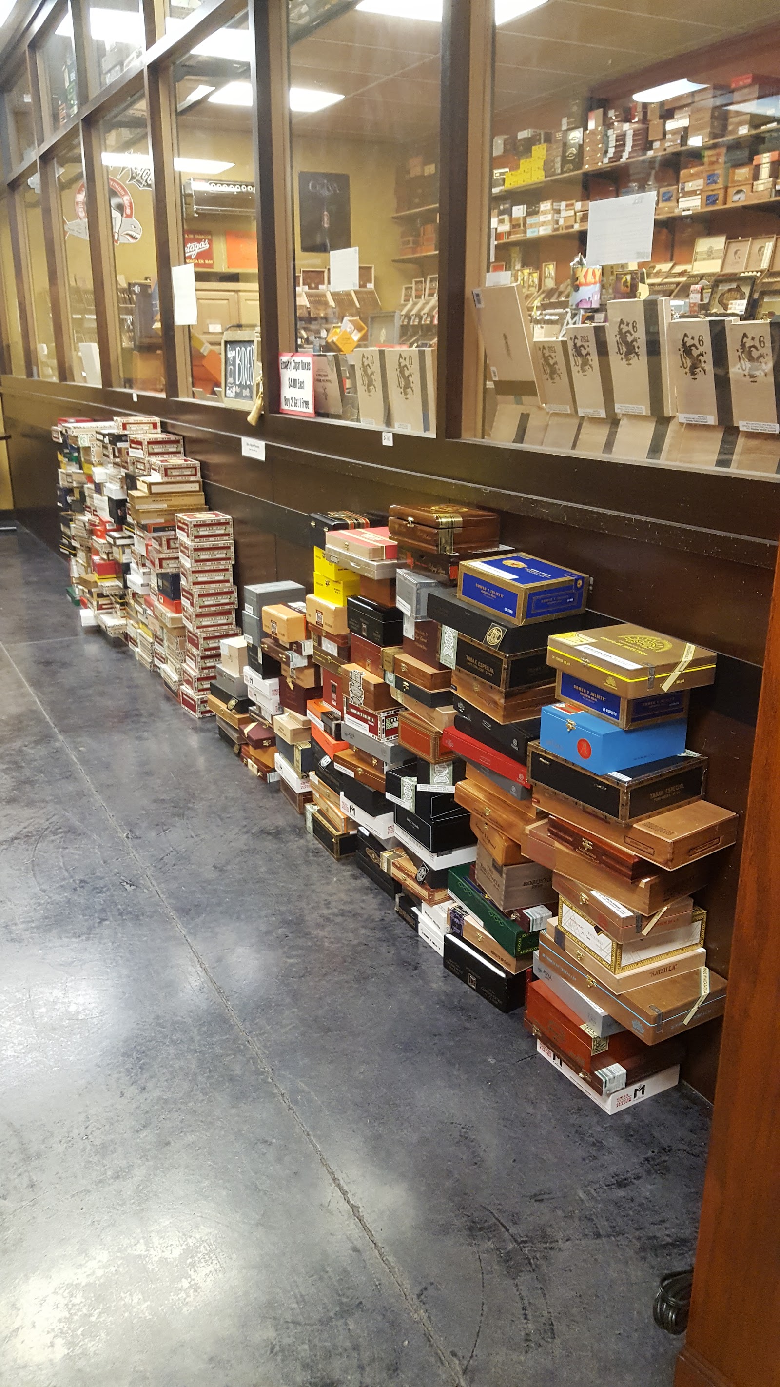 Tulsa Hills Cigar Cellar and Market photo 7