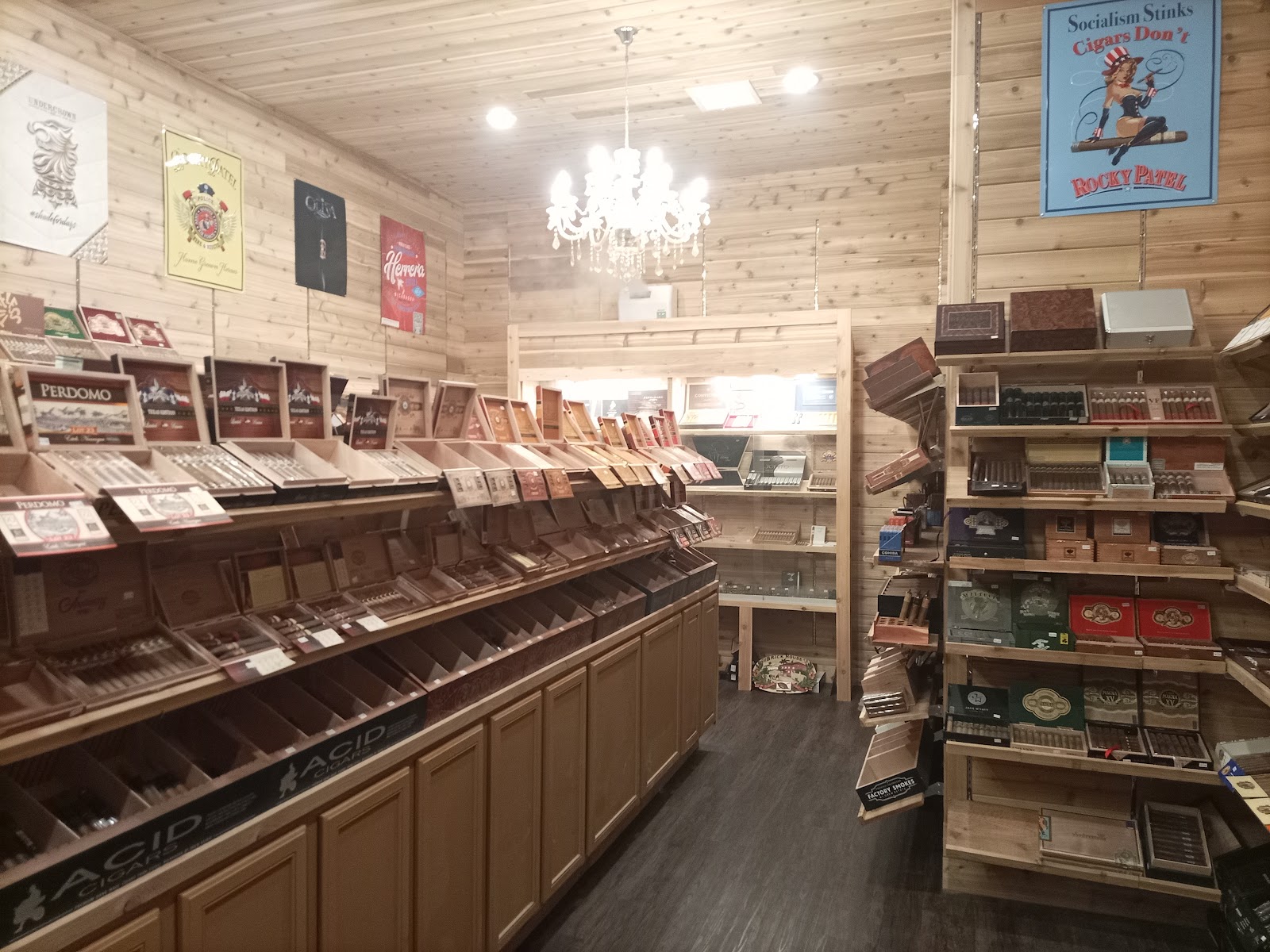 TX Cigar LLC dba Cheroots CIgar Lounge (HQ) photo 4