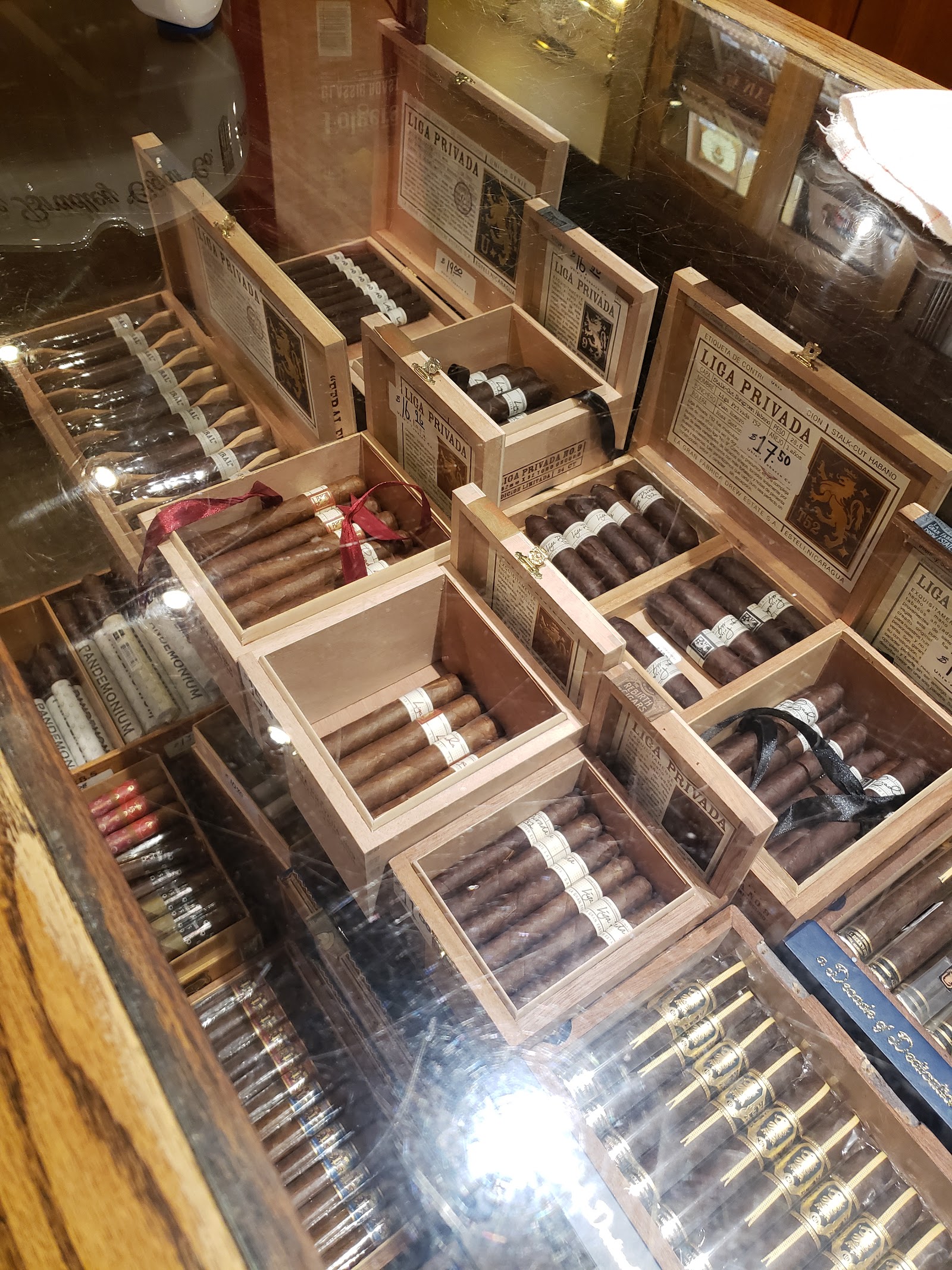 Uhle Tobacco Company photo 3
