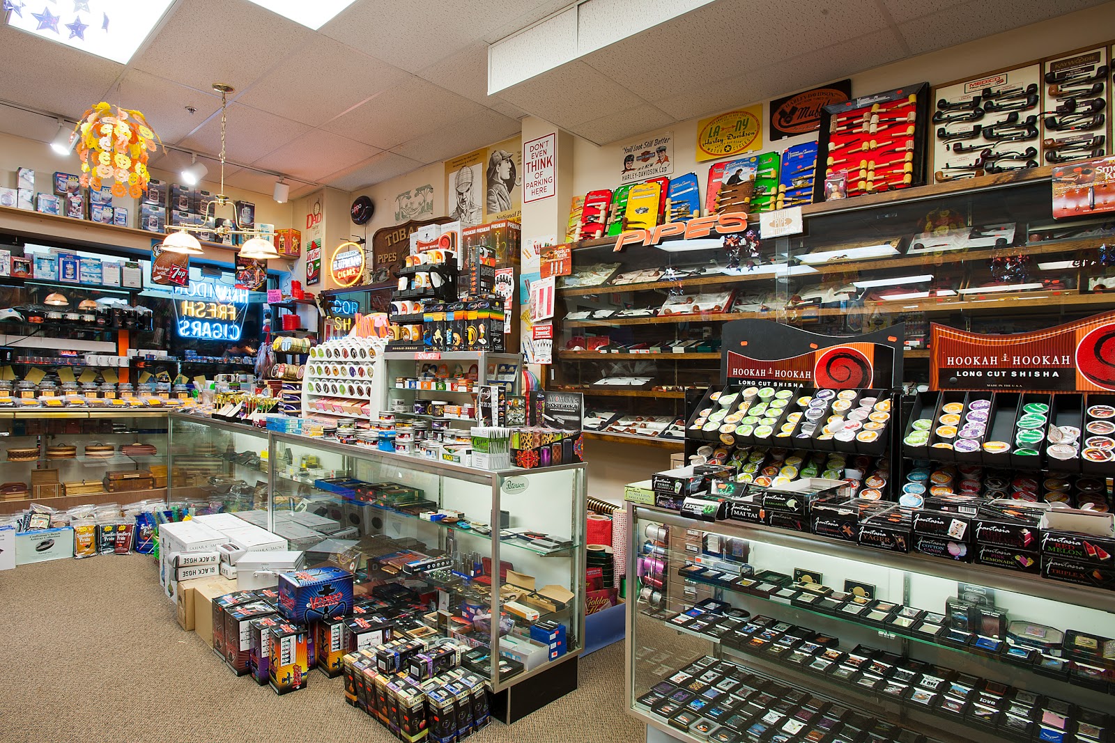 United Card & Smoke Shop photo 4