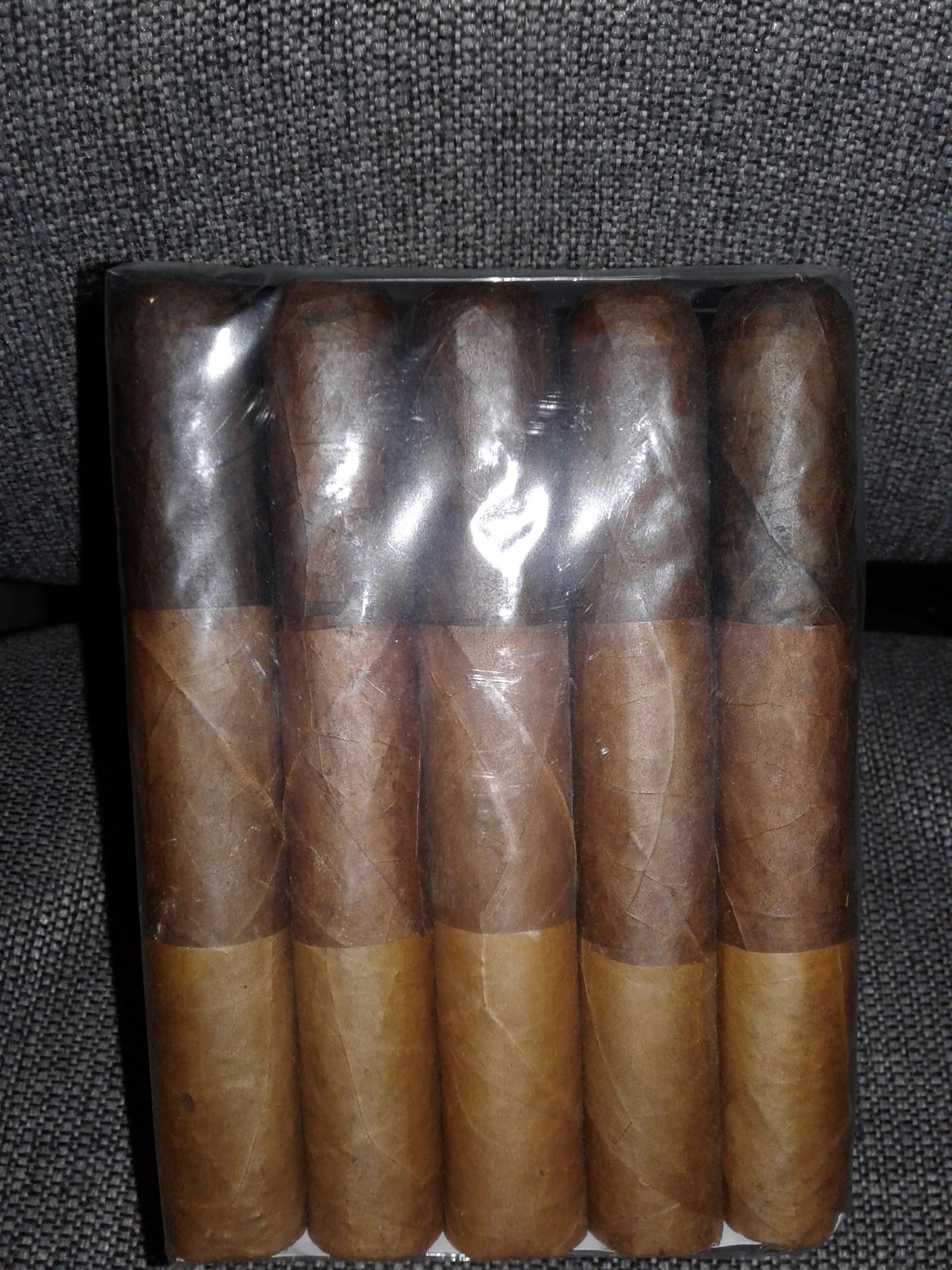 Utopia Cigar photo 3