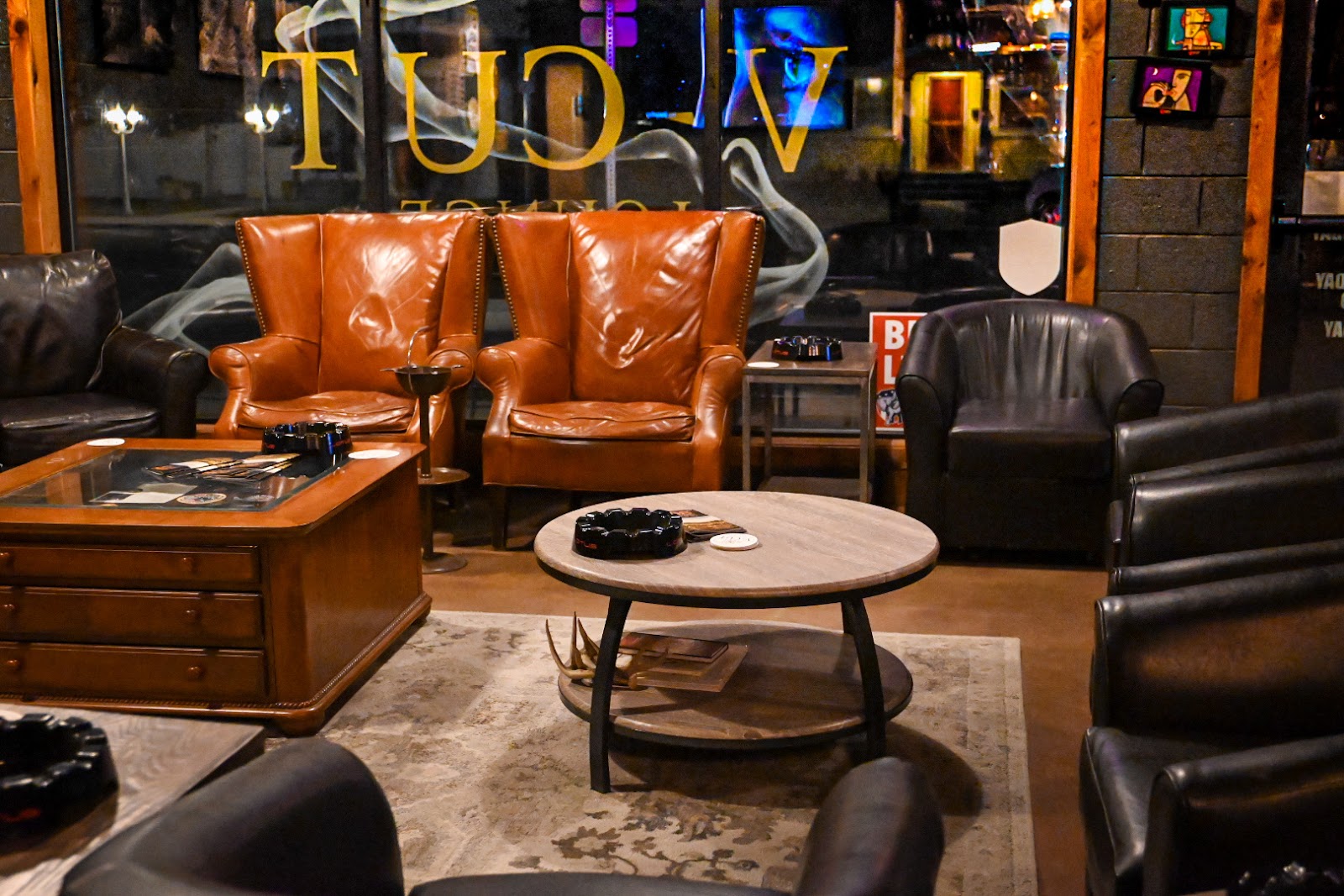 V-Cut Lounge photo 4