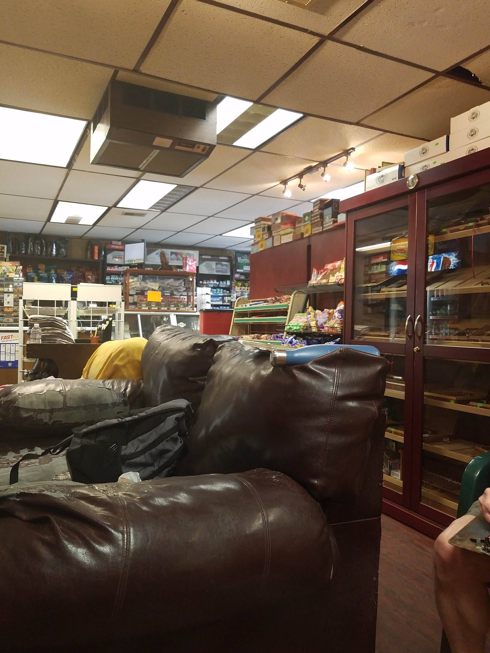 Verona News Cigars, Inc. photo 3