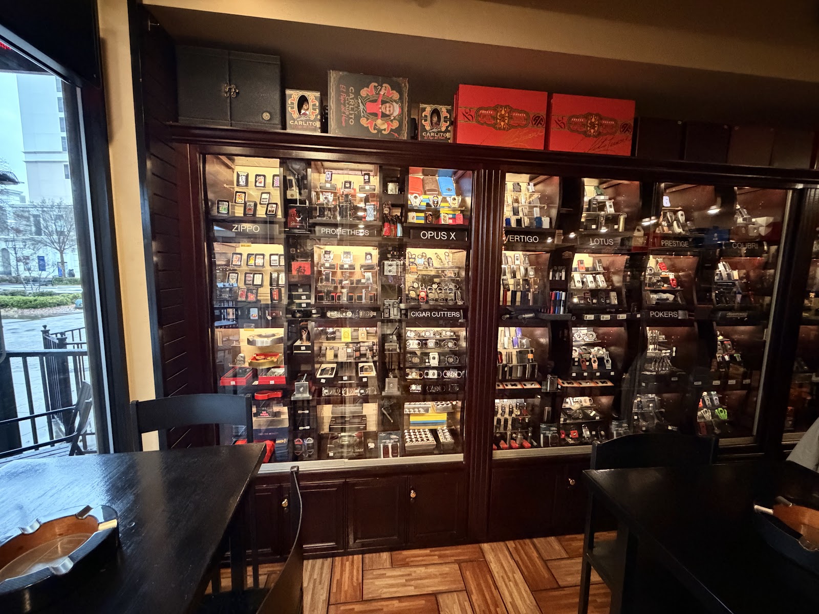 Vintage Cigar Lounge photo 10