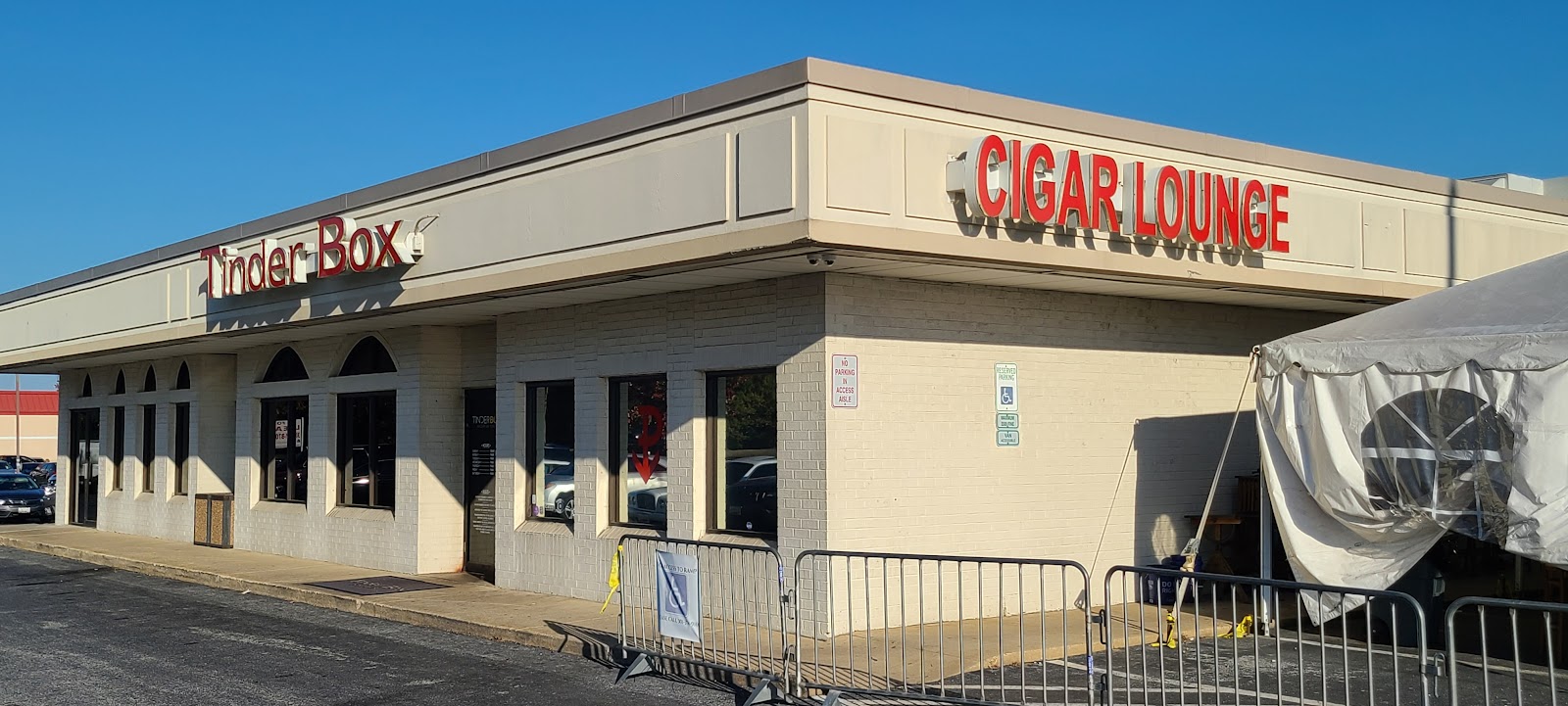 Waldorf Cigar Bar