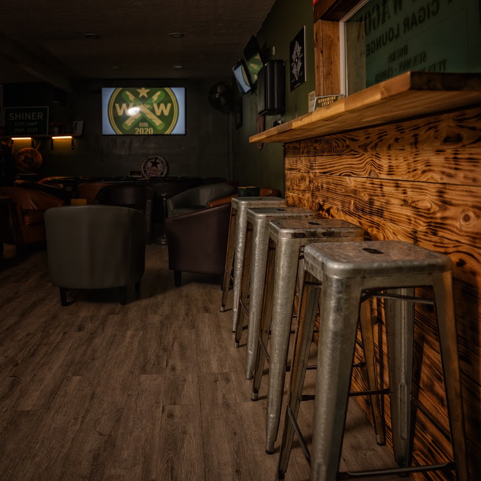 War Wagon Cigar Lounge photo 8