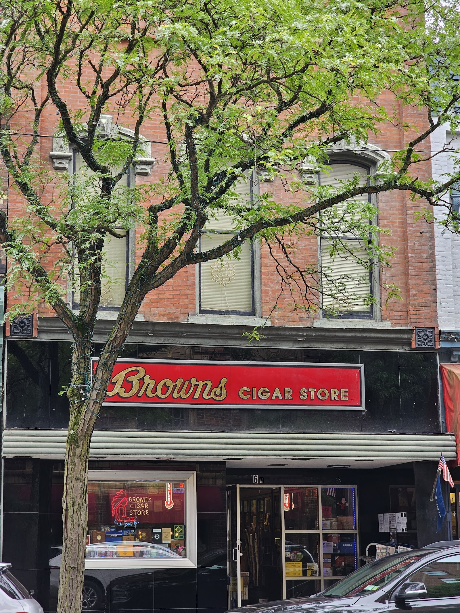 WE Brown & Co Inc dba Brown's Cigar Store photo 5