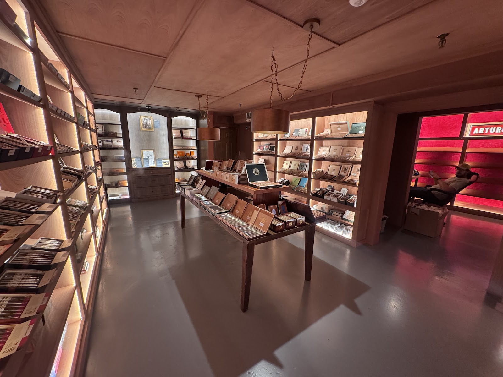 Wendell Cigar Co. photo 10