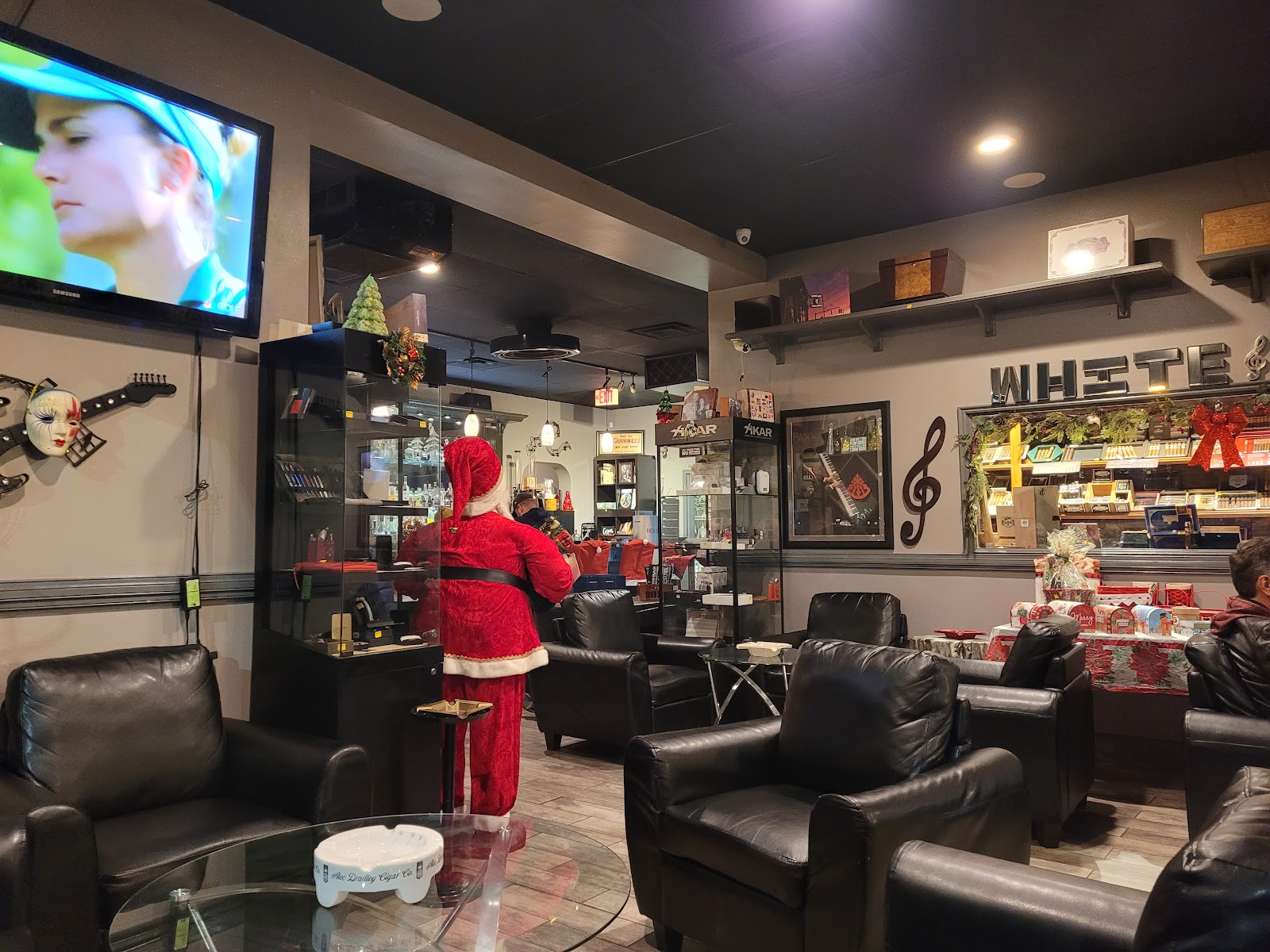 White Ash Cigar Lounge photo 5
