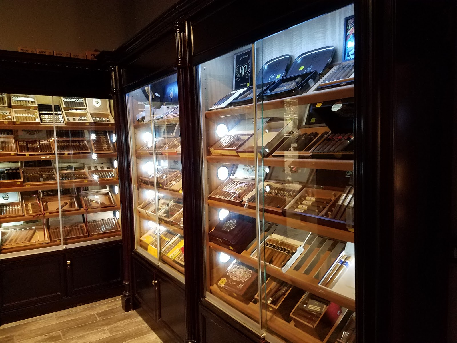 White Ash Cigar Lounge photo 6
