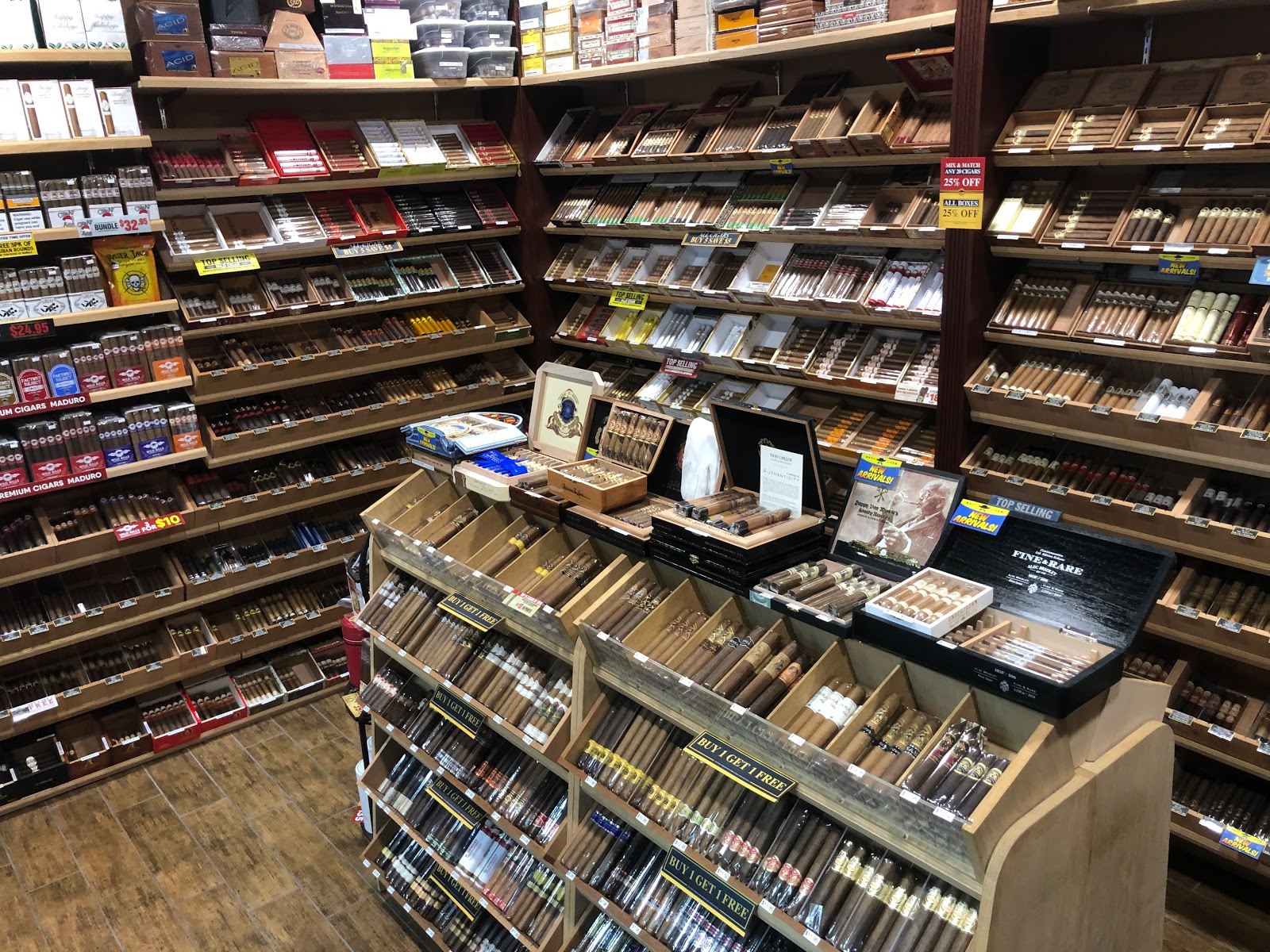 Wild Bill's Tobacco - Berkley, MI photo 2