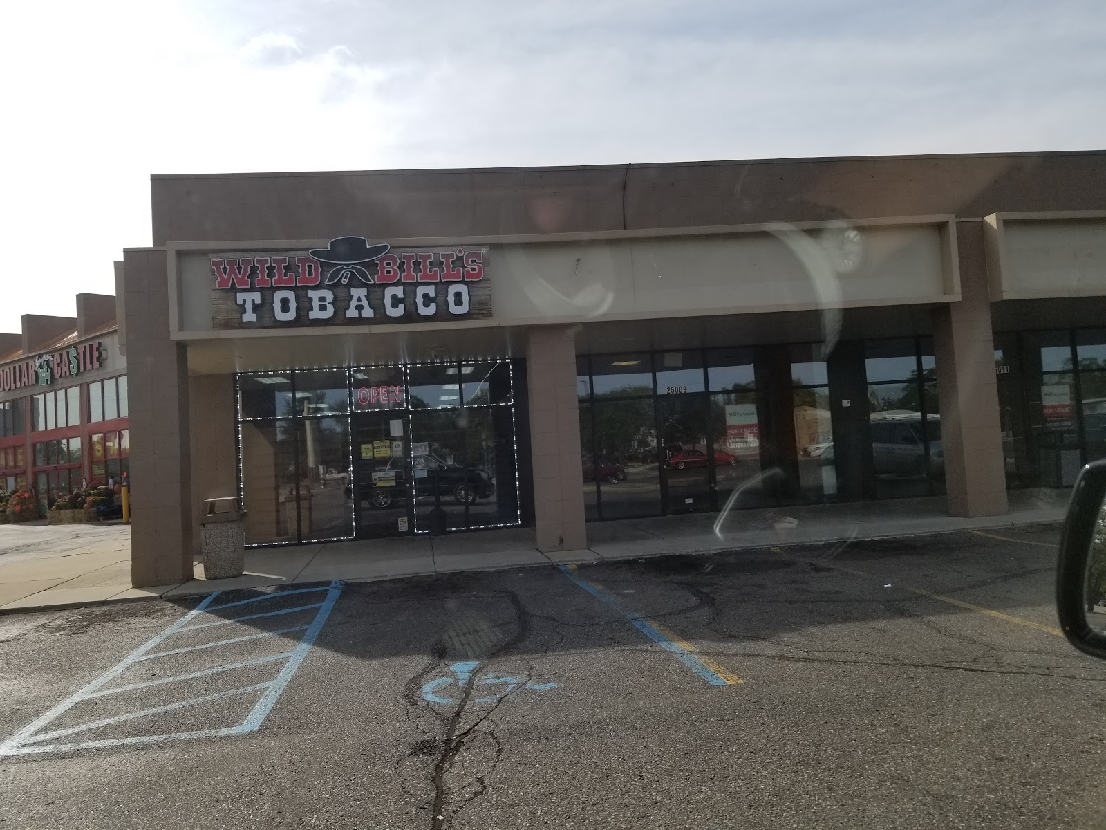Wild Bill's Tobacco - Center Line, MI photo 4