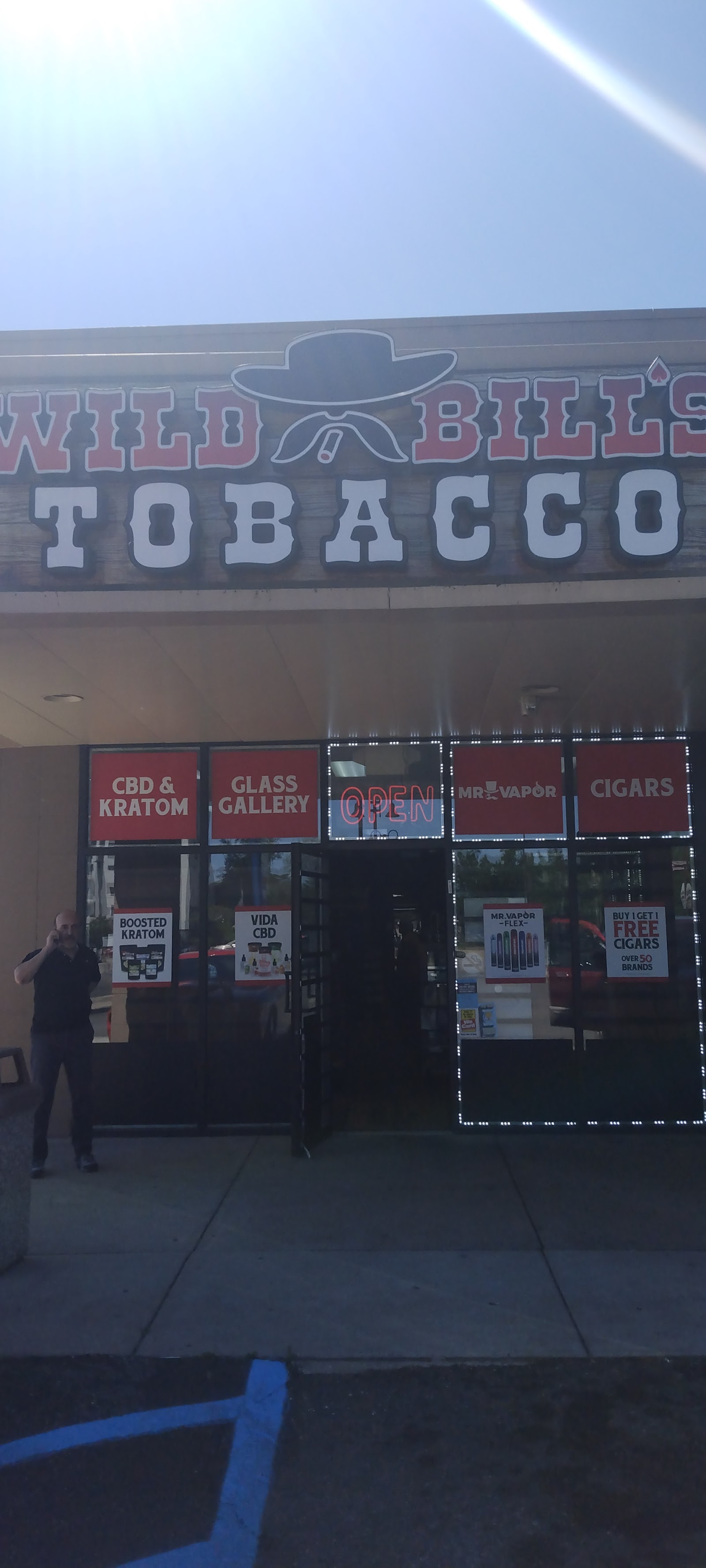 Wild Bill's Tobacco - Center Line, MI photo 7