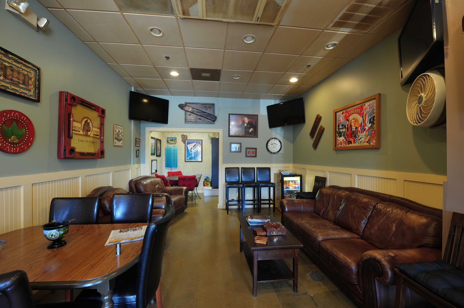 Winston's Humidor (HQ) photo 4