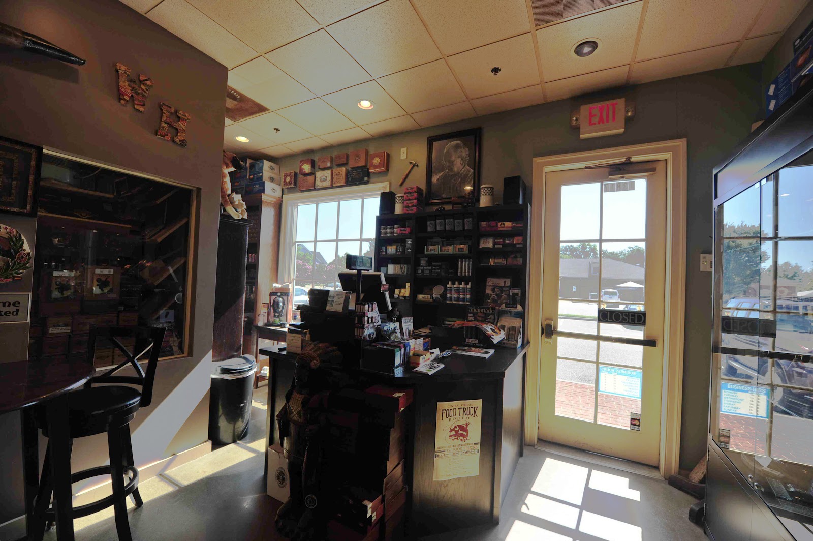 Winston's Humidor (HQ) photo 6
