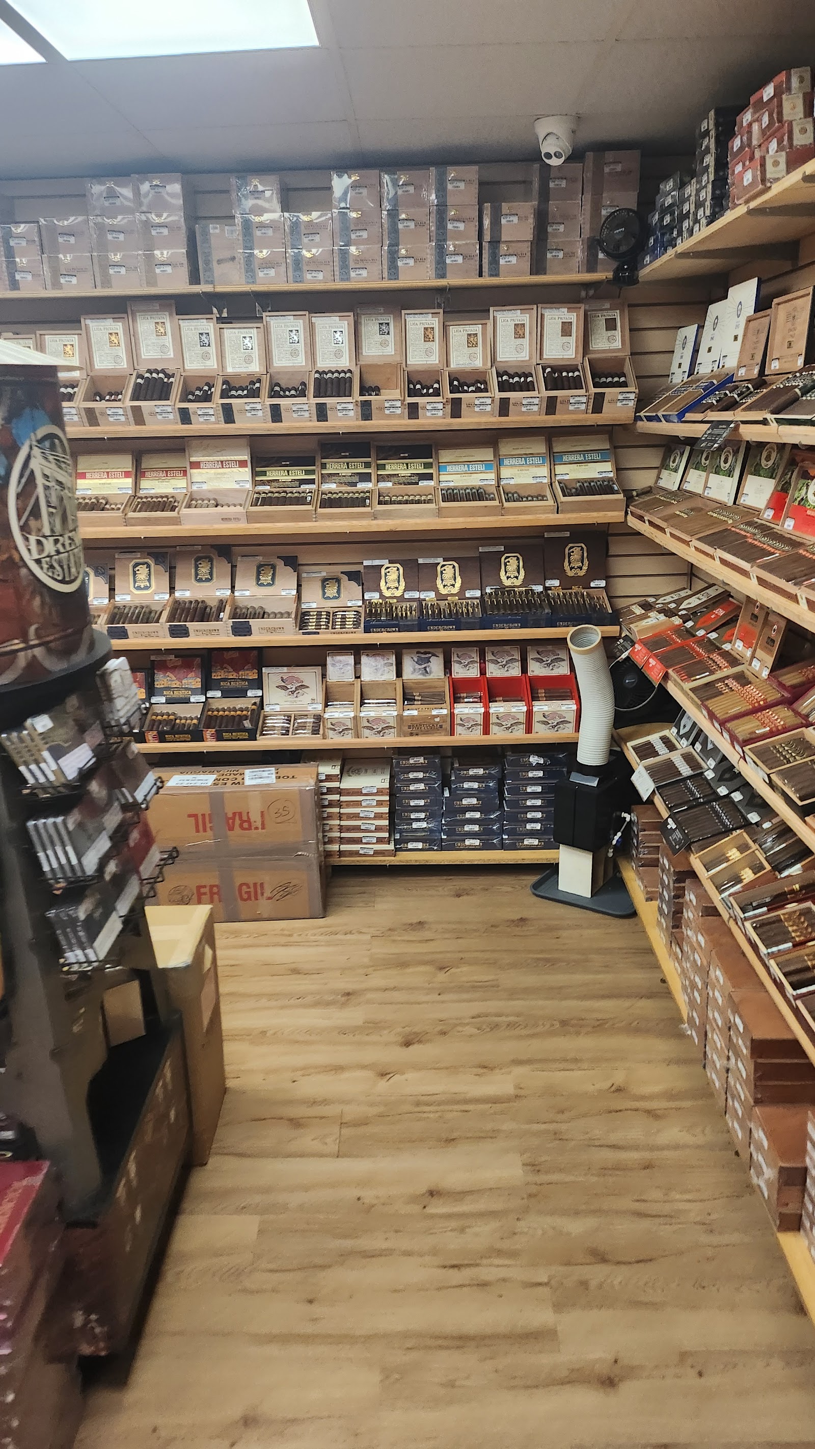 Wooden Indian Tobacco Shop and Lounge photo 6