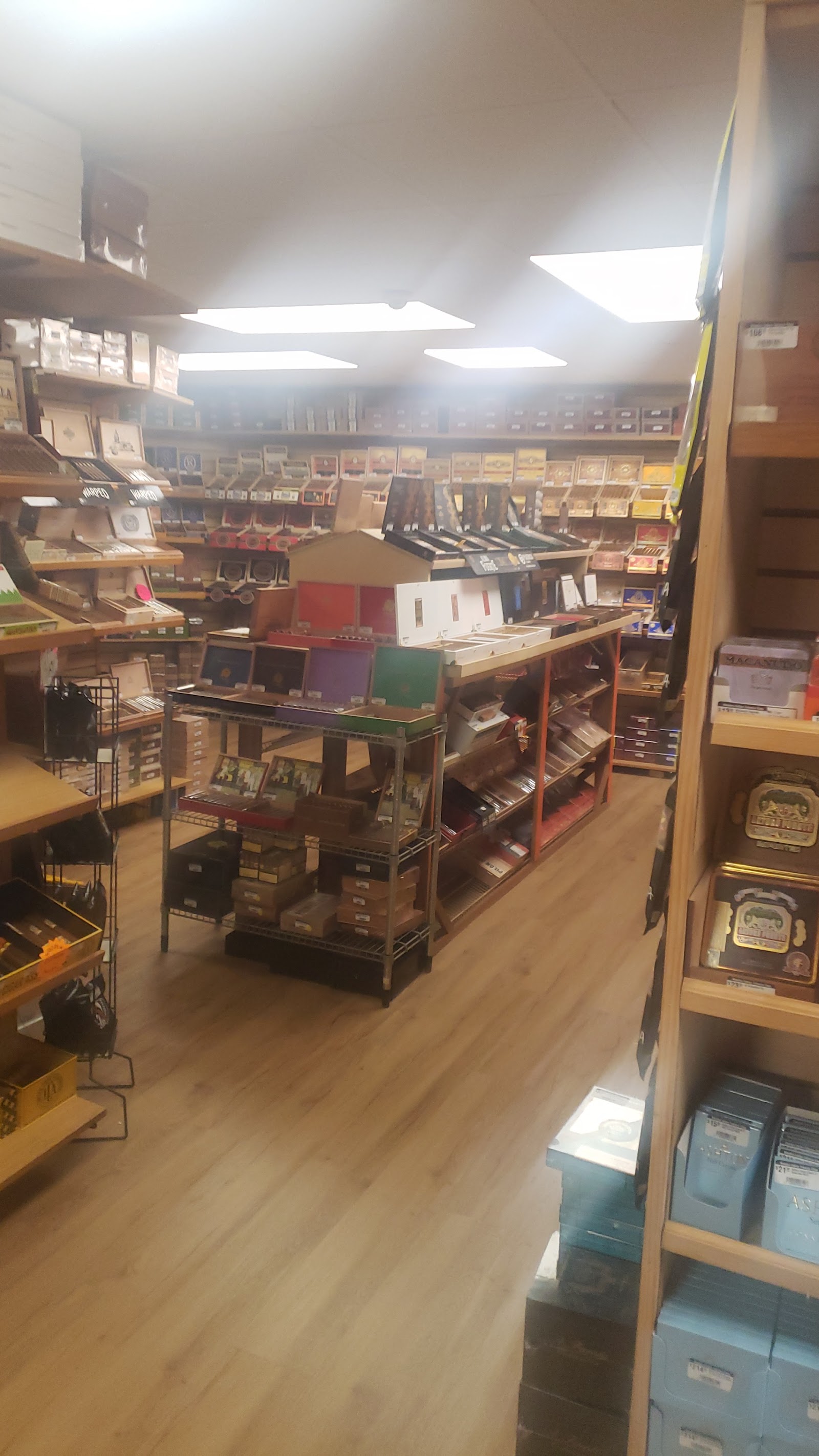 Wooden Indian Tobacco Shop and Lounge photo 9