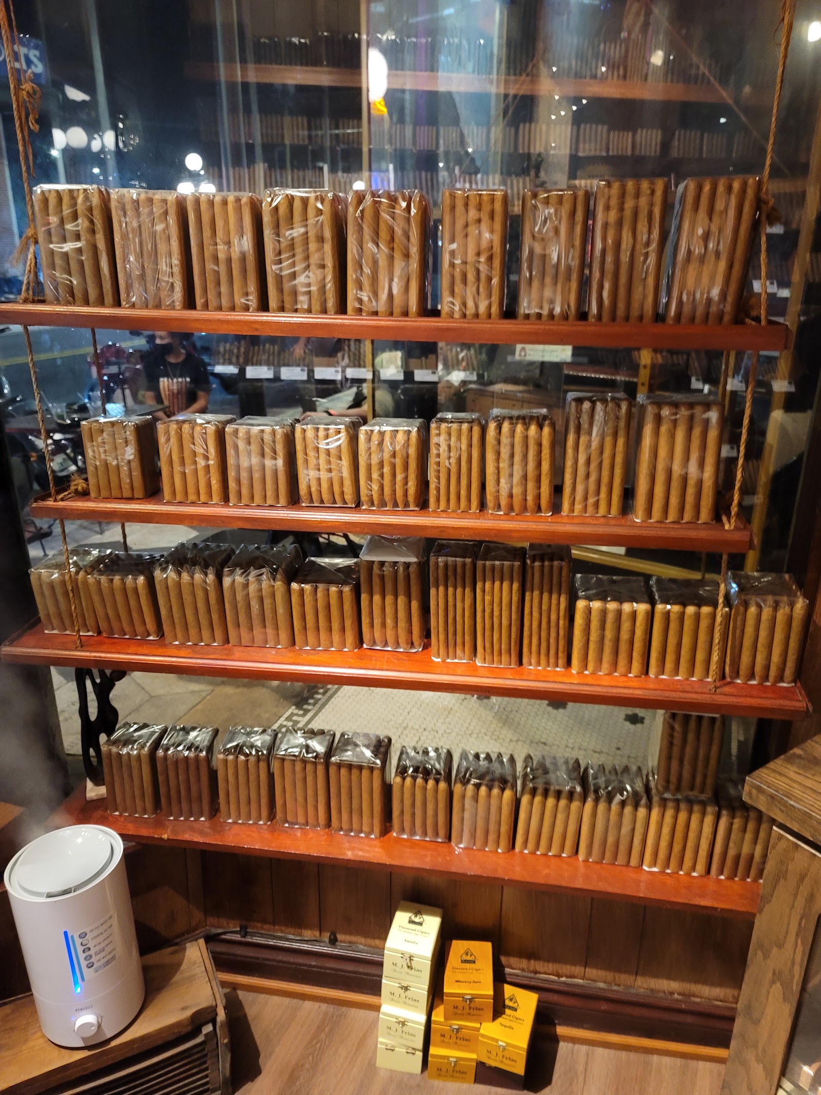 Ybor Cigars Plus llc photo 4